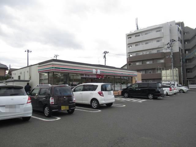 コンビニ　セブンイレブン郡山鶴見坦1丁目店（コンビニ）まで192m