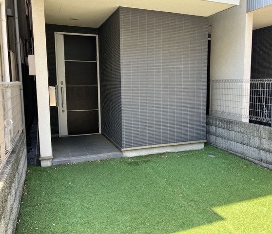 エントランス　清潔なエントランスです