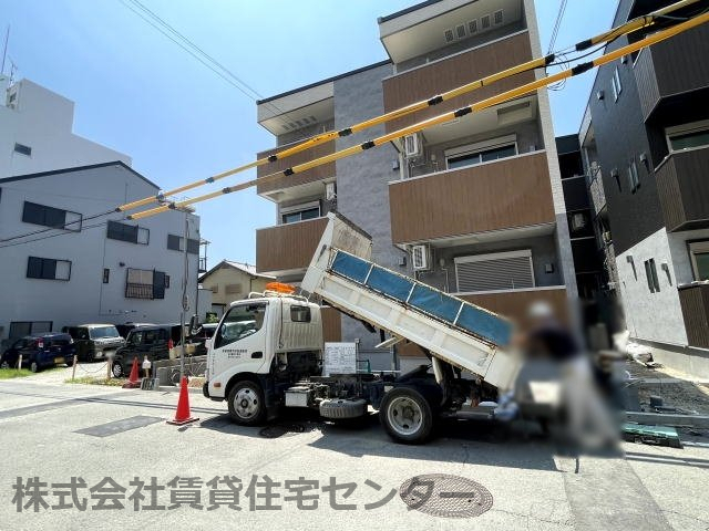 建物外観　建築中