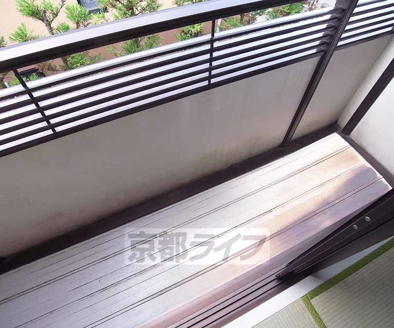 バルコニー　和室側のバルコニー