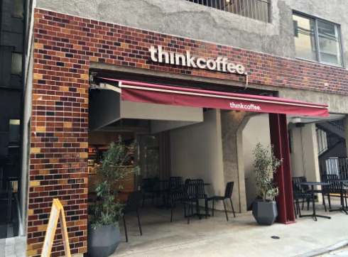 飲食店　think coffee(ティンク コーヒー)（飲食店）まで100m
