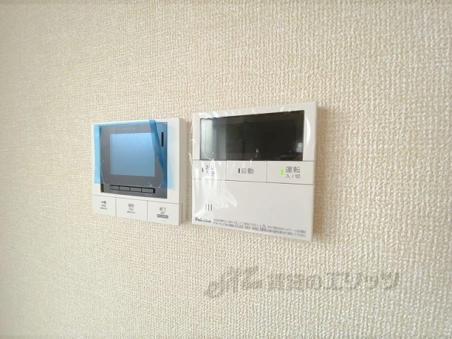 その他設備　給湯器リモコン