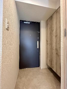 S-RESIDENCE浅間町駅前axialの玄関写真