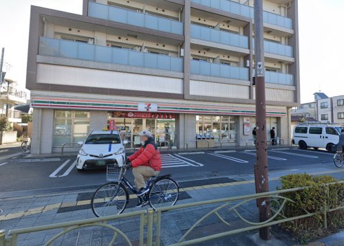 コンビニ　セブンイレブン 大田区東六郷2丁目店（コンビニ）まで660m