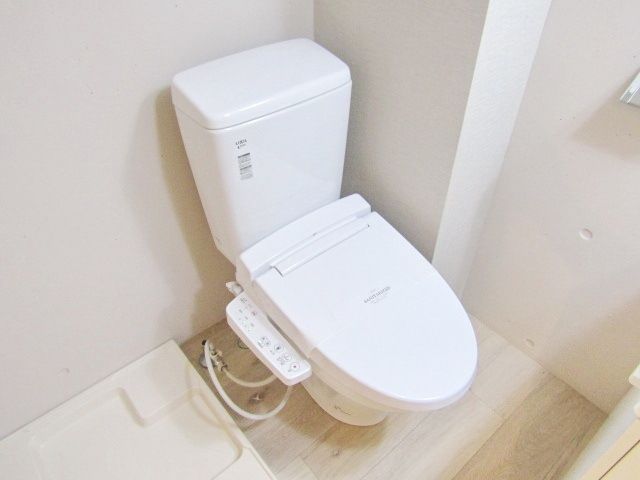 トイレ　★洗浄機付きトイレ★