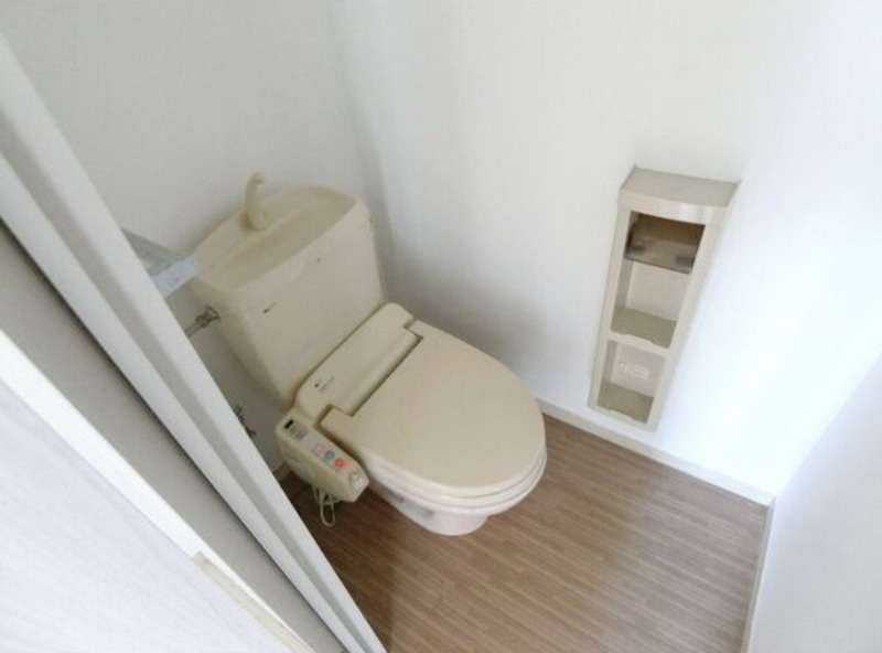 トイレ　図面と現状に相違がある場合には現状を優先
