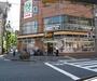 コンビニ　デイリーヤマザキ烏丸八条口店（コンビニ）まで72m