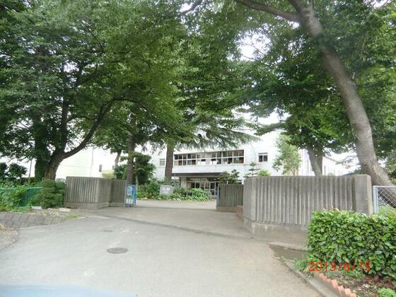 中学校　我孫子市立白山中学校（中学校）まで1687m