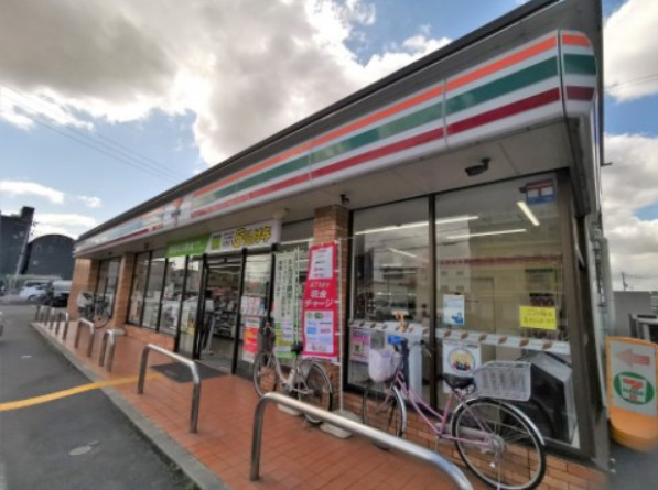 コンビニ　セブンイレブン 松原三宅西3丁目店（コンビニ）まで415m