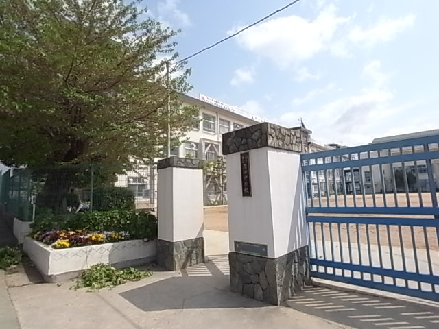 中学校　原田中学校（中学校）まで518m