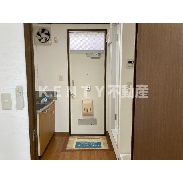 玄関　落ち着いた玄関です