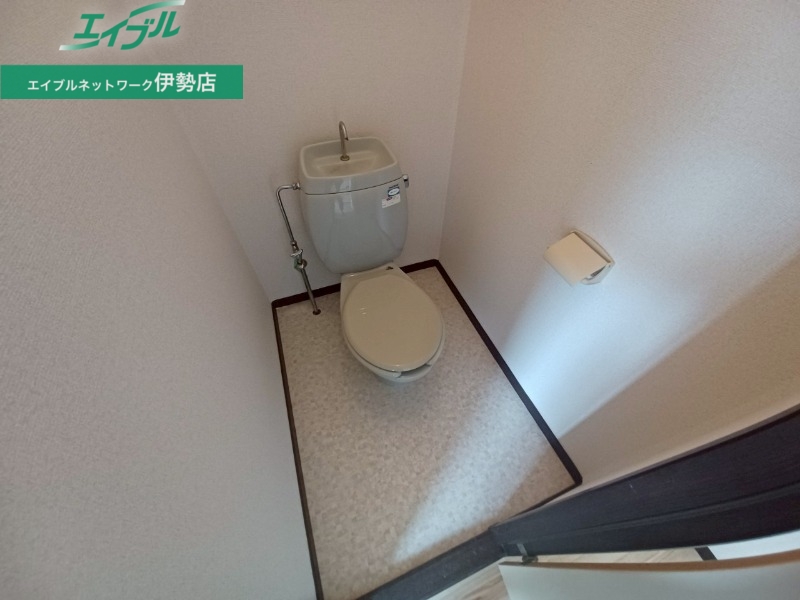 トイレ　同物件同型写真
