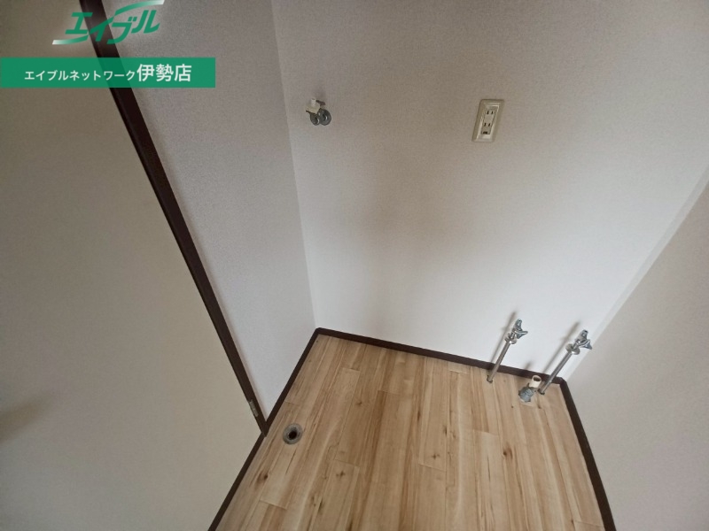洗面設備　同物件同型写真