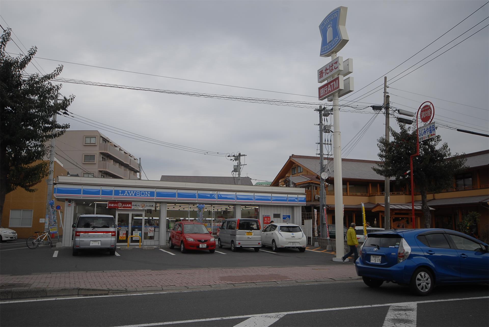 コンビニ　ローソン鹿児島荒田八幡店（コンビニ）まで199m