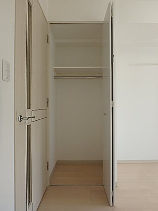 収納　クローゼット