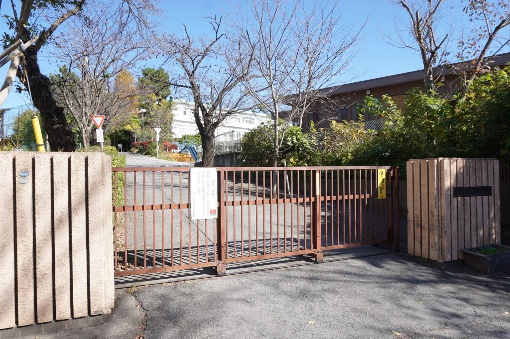 小学校　柏市立柏第四小学校（小学校）まで151m