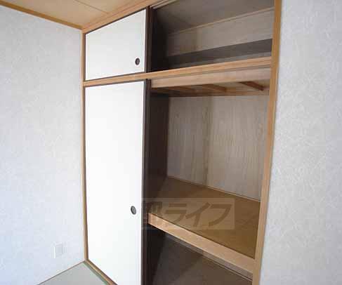 収納　お荷物はこちらへ。