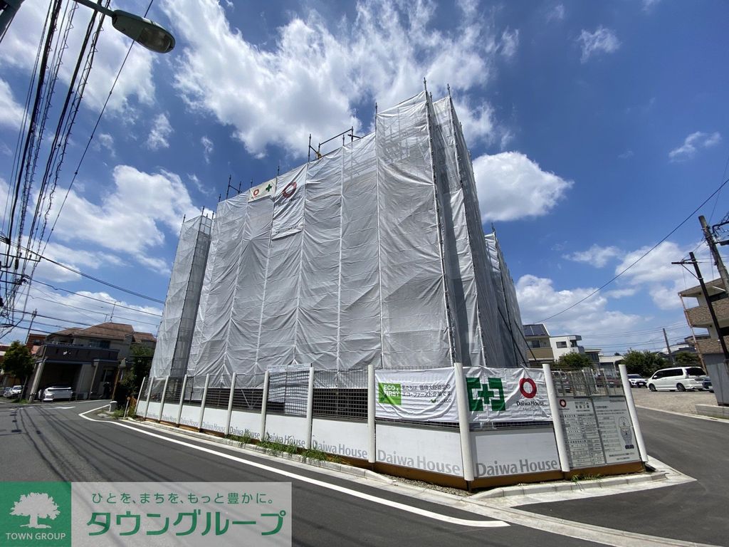 建物外観　駐車場