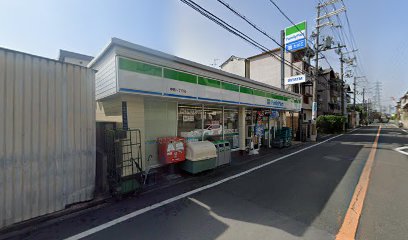 コンビニ　ファミリーマート 中島一丁目店（コンビニ）まで1472m