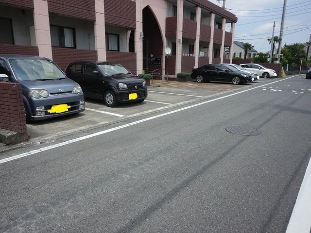 駐車場　★駐車場の様子です★