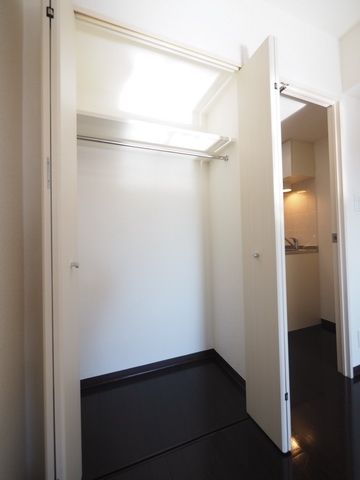 収納　同物件別部屋写真