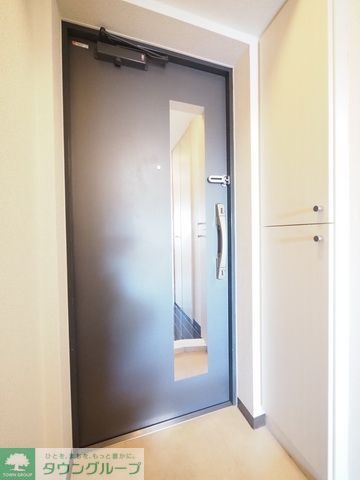 玄関　同物件別部屋写真