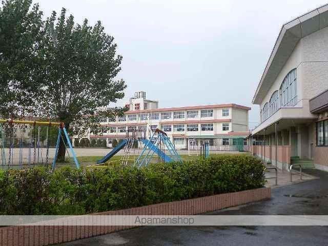 小学校　小牧市立　味岡小学校（小学校）まで1100m