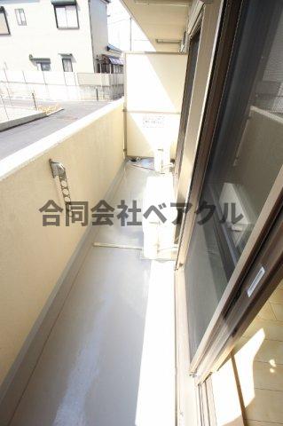 バルコニー　お洗濯にも便利なバルコニー付き