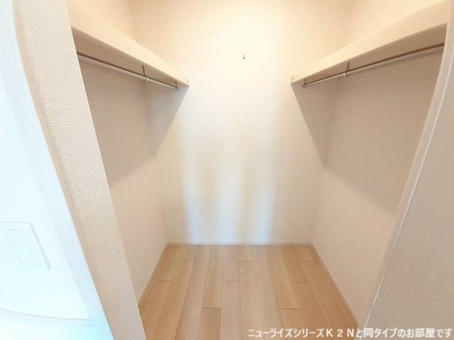 収納　ウォークインクローゼット（同タイプ）