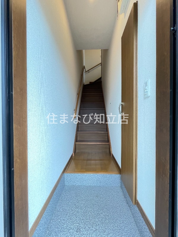 玄関　同型別部屋写真