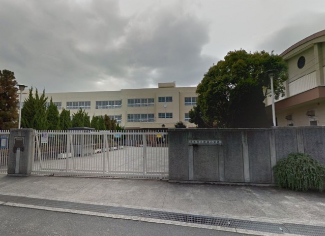 小学校　茨木市立穂積小学校（小学校）まで316m