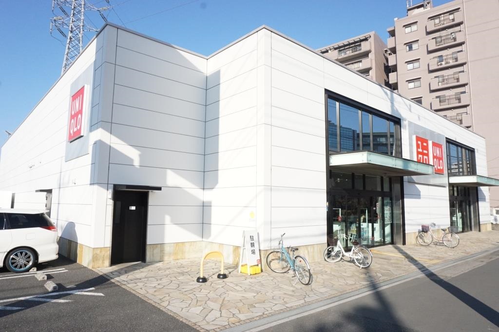 ショッピングセンター　ユニクロ 草加花栗店（ショッピングセンター）まで319m