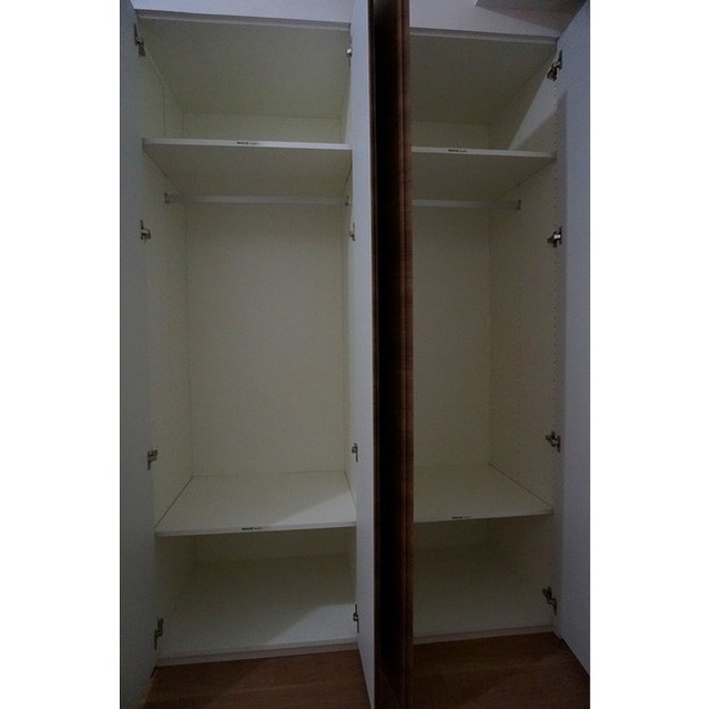 収納　同タイプ別部屋になります。カラーはダーク