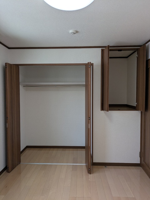 収納　★洋室のクローゼット★