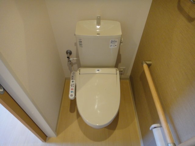 トイレ　シャワー付トイレ（イメージ）
