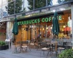 飲食店　スターバックスコーヒー本郷東大前店（飲食店）まで120m