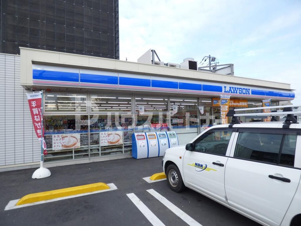 コンビニ　ローソン 千葉神明町店（コンビニ）まで180m