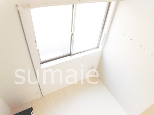 居室・リビング　ロフトから見たお部屋です！