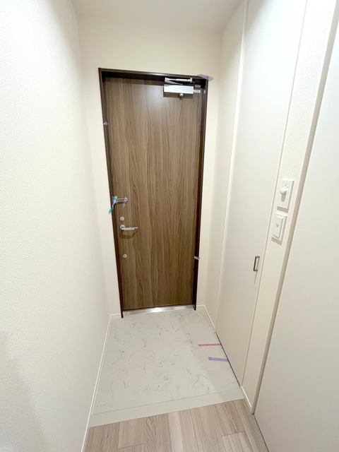 玄関　★人感センター付照明★