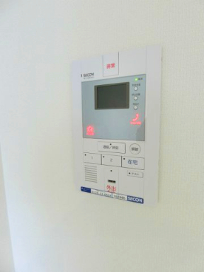 セキュリティ　モニター付きインターホンです※別部屋写真