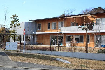 幼稚園・保育園　ゆうゆう保育園（幼稚園・保育園）まで736m