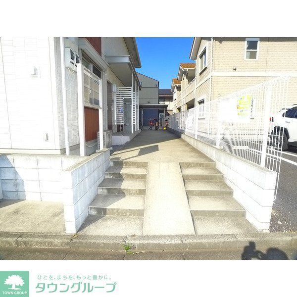 エントランス　お問合せはタウンハウジングまで！※現地待合わせ相談可能