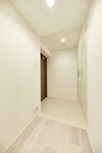 玄関　※写真は同タイプ住戸です。