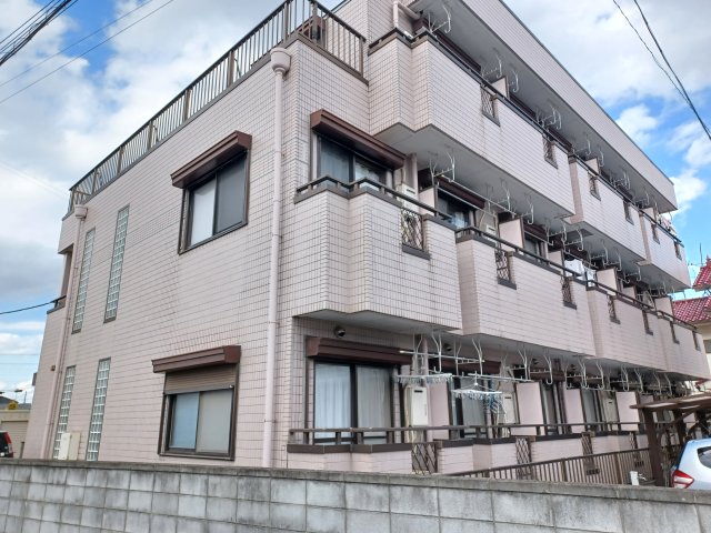 建物外観　外観は落ち着いています