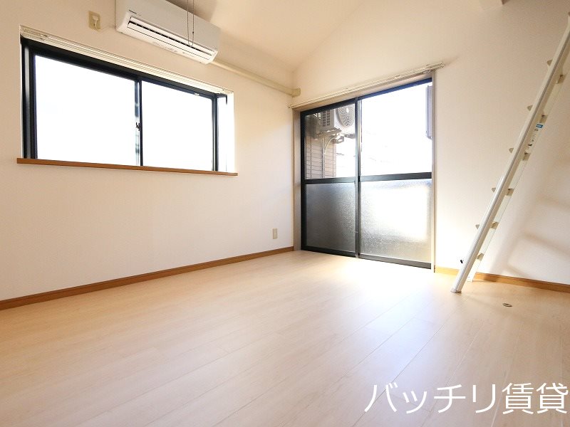 バルコニー　同型タイプの為、現状を優先致します。