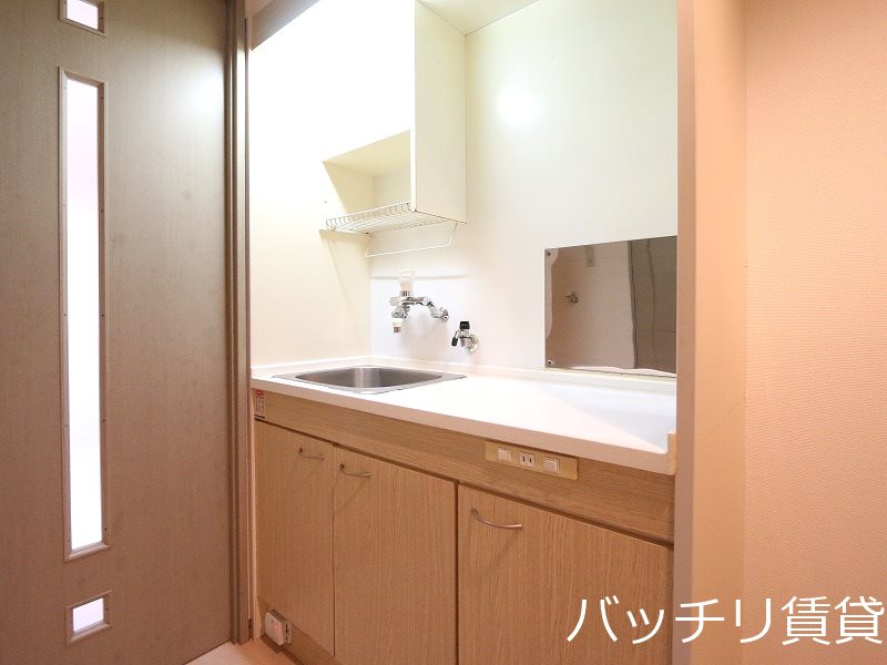 キッチン　同型タイプの為、現状を優先致します。
