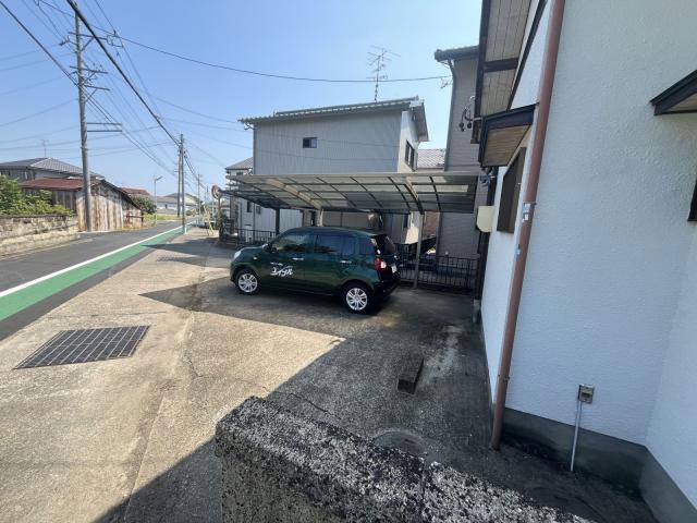駐車場　駐車場
