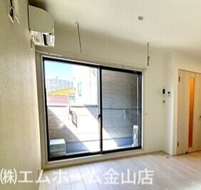 バルコニー　バルコニー　室内物干し付