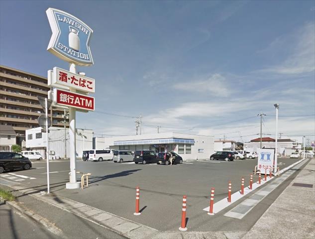 コンビニ　ローソン岡山新保店（コンビニ）まで704m