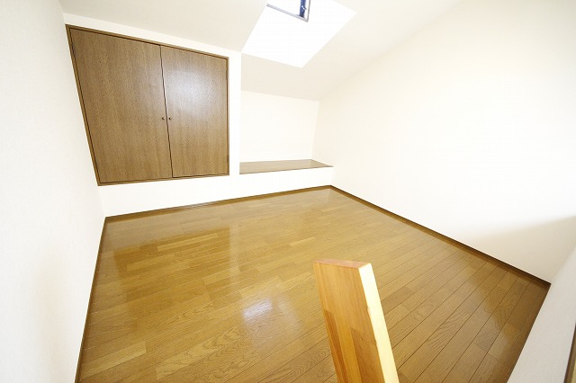 その他部屋・スペース　※退去前の為別部屋の写真です